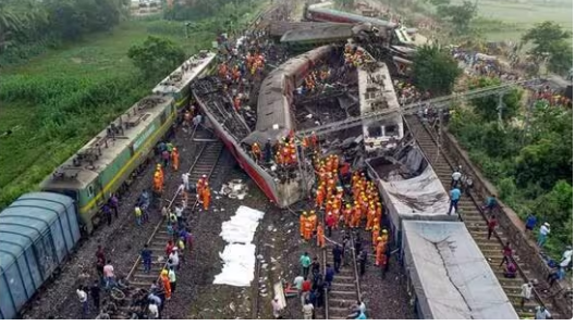 Minutes before the disaster, Coromandel Express was on the wrong track, according to officials